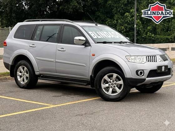 MITSUBISHI PAJERO DAKAR 3.5 HPE 7 LUGARES 4X4 V6 24V FLEX 4P AUTOMÁTICO